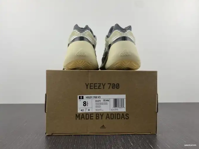V3 700 Yeezy Fade Salt Adidas ID1674 0705